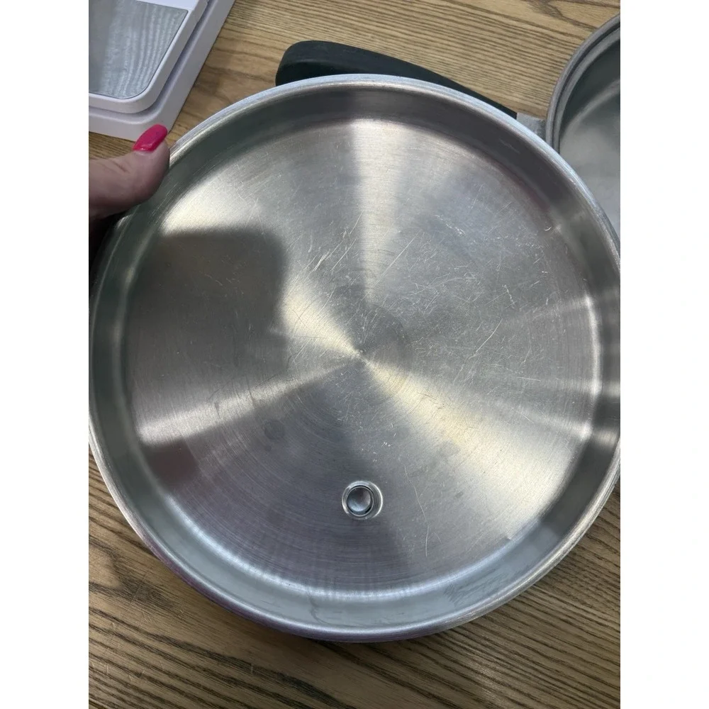 Saladmaster clean handle